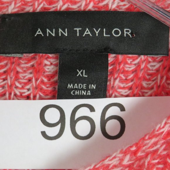 Ann Taylor* Women's Long Sleeve Boat Neck Straight Hem Keyhole Back Sweater~ XL - Picture 4 of 13